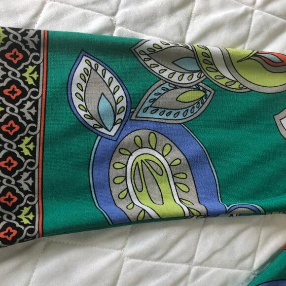 🌈 The Dress with Retro Vibes, Everyday Comfort! 🌈 - Picture 4 of 6